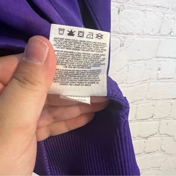 Nike Dri Fit Track Lightweight Jacket size XS - Picture 6 of 6